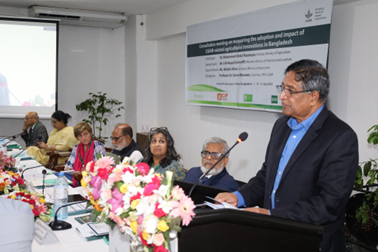 From left to right: Dr. Sattal Mandal, Ms. Wahida Akhter, Prof. Karen Macours, Mr. S. M. Rezaul Karim MP (Minister of Fisheries and Livestock), Ms. Temina Lalani-Shariff, Dr Mohammad Bokhtiar, and Dr Mohammad Abdur Razzaque (Minister of Agriculture)
